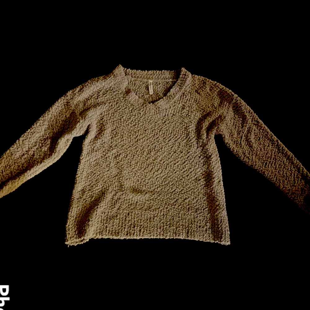 Gray. Pebbled. Women’s Sweater